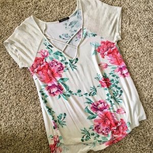 Floral V-neck T-shirt Tropical Tee